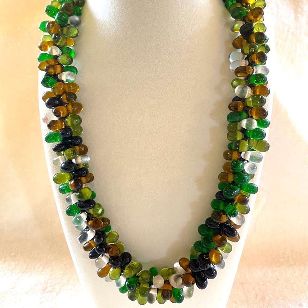 Elegant Green and Brown Beaded Necklace